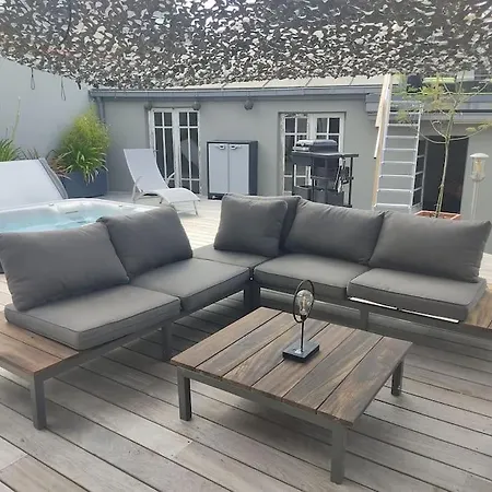 Pour 8 Personnes Avec A 1 Km De La Vakantiehuis