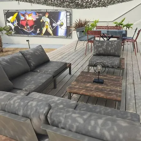 Vakantiehuis Pour 8 Personnes Avec A 1 Km De La *
